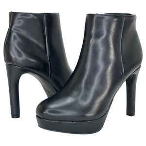 BCBGeneration Blue Jeanne Platform Faux Leather Bootie Black Shoes Size 11M